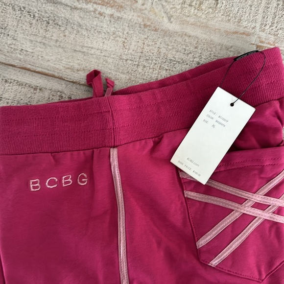 BCBG Set - Picture 10 of 13